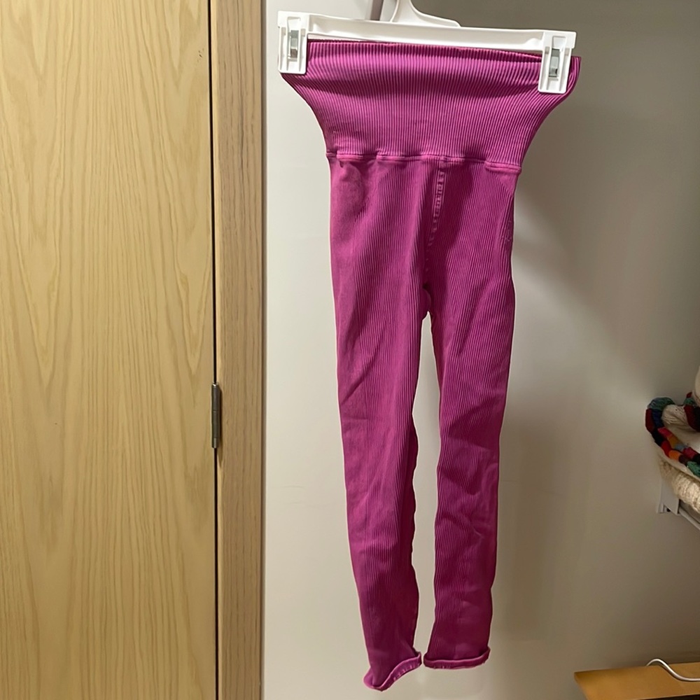 Free people movement hot pink ribbed leggings